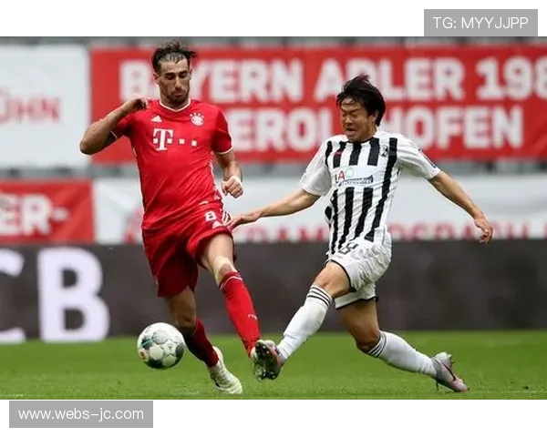 拜仁慕尼黑迎战弗赖堡:高位逼抢与铁血防守的战术博弈 拜仁慕尼黑迎战弗赖堡:高位逼抢与铁血防守的战术博弈